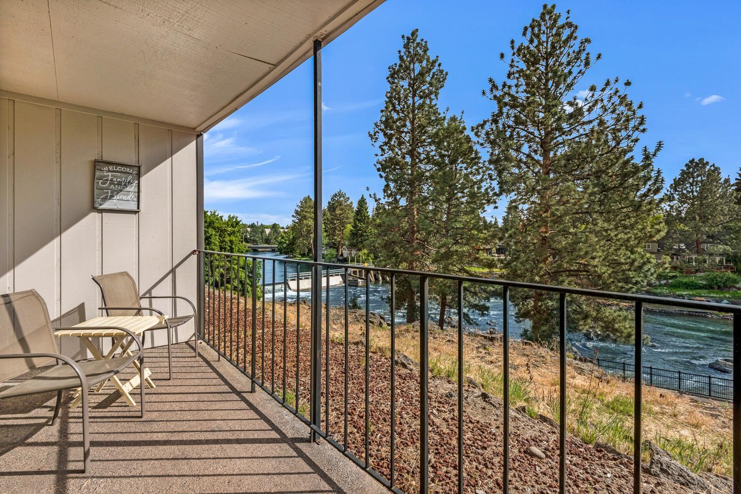 Bend Riverside Condos Near Downtown Bend Chambre photo