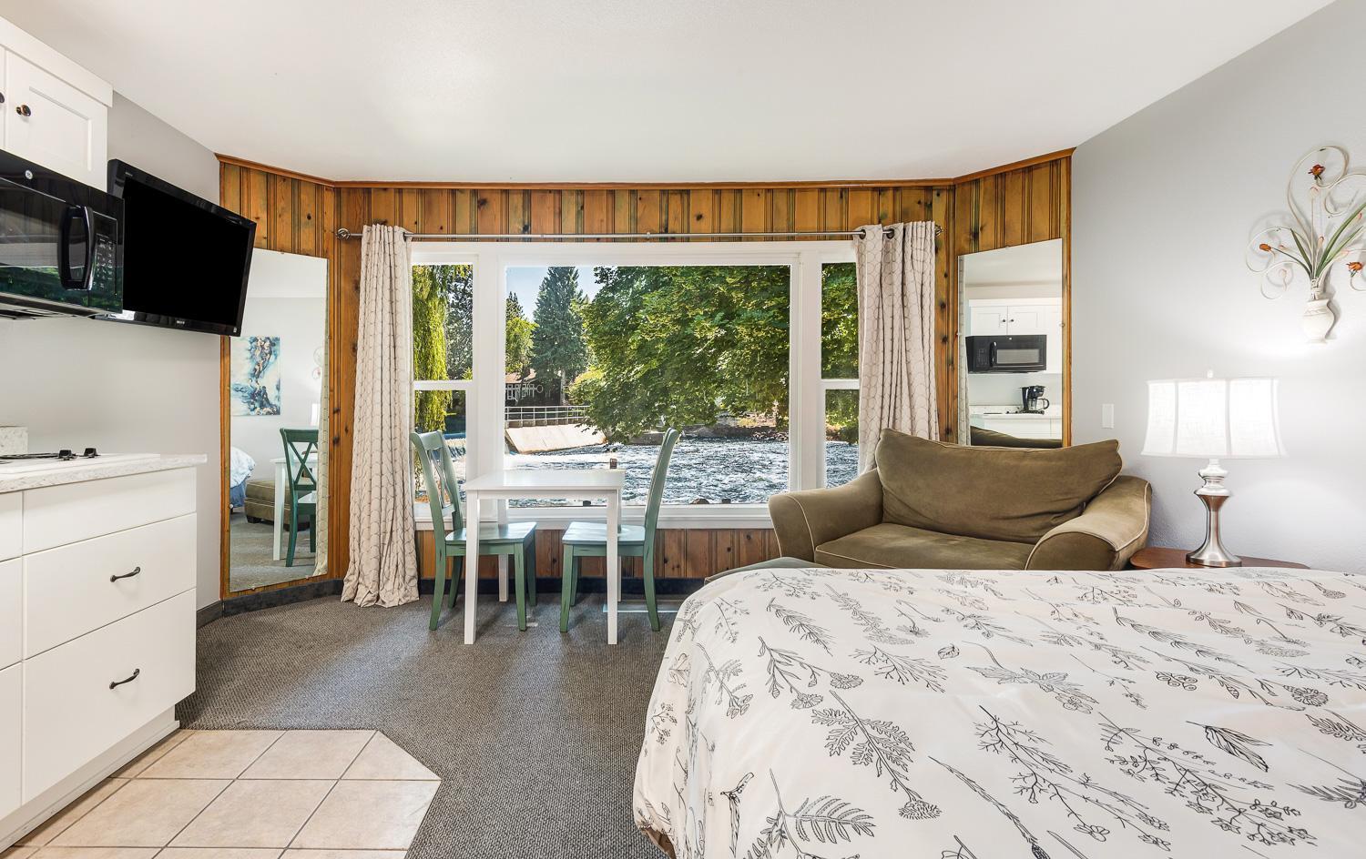 Bend Riverside Condos Near Downtown Bend Chambre photo