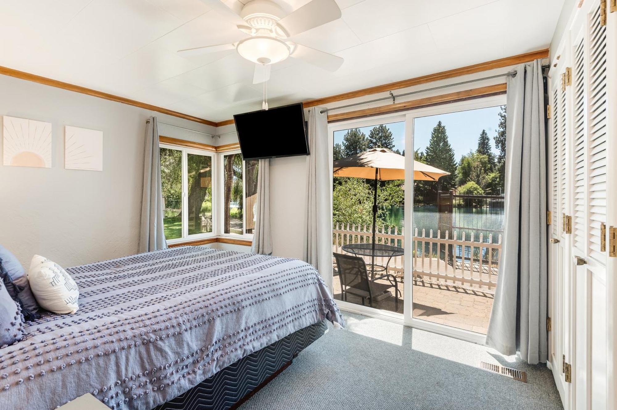 Bend Riverside Condos Near Downtown Bend Chambre photo